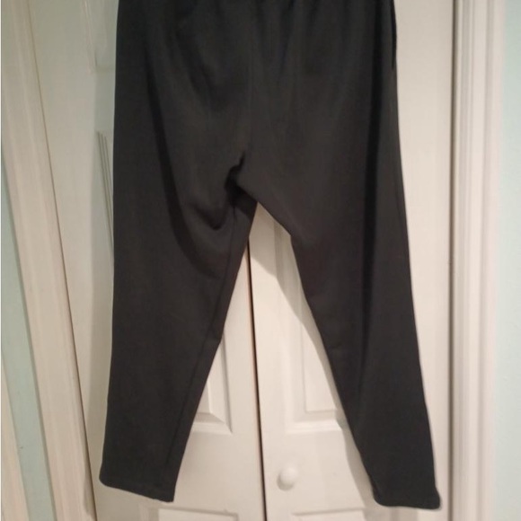 Men’s Adidas sweatpants - Picture 2 of 4